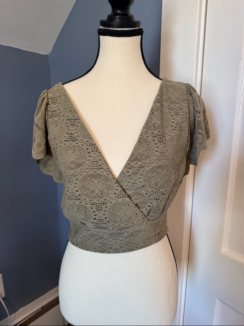 Lace Wrap Crop Top - Olive